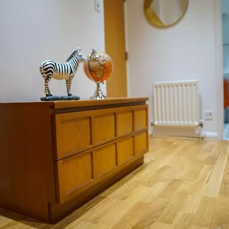 Tower L 3 Bed Sleeps 5 L Free Parking) * York