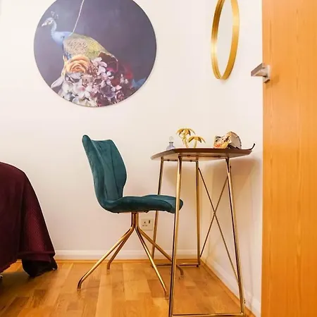 Tower L 3 Bed Sleeps 5 L Free Parking) Daire *