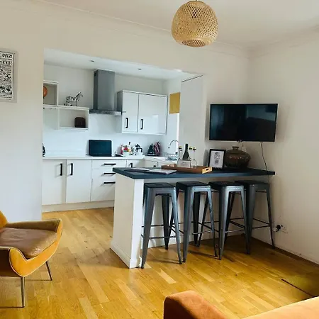 Tower L 3 Bed Sleeps 5 L Free Parking) * York