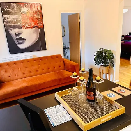 Lägenhet Tower L 3 Bed Sleeps 5 L Free Parking) *