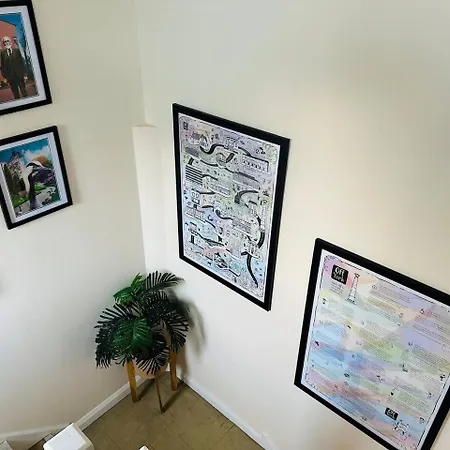 Tower L 3 Bed Sleeps 5 L Free Parking) York