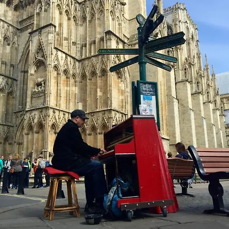 Tower L 3 Bed Sleeps 5 L Free Parking) Daire *