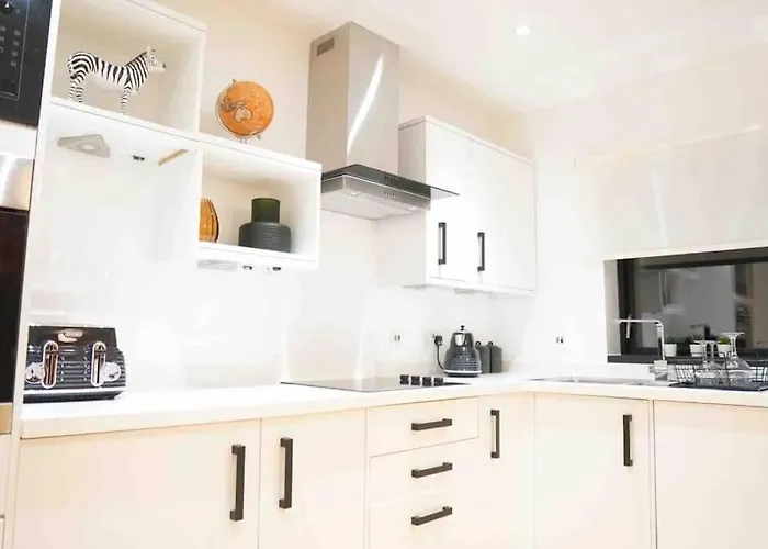 公寓 Tower L 3 Bed Sleeps 5 L Free Parking) *