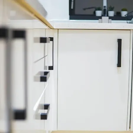 شقة Tower L 3 Bed Sleeps 5 L Free Parking)