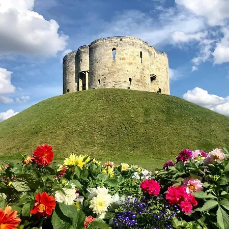 شقة Tower L 3 Bed Sleeps 5 L Free Parking) *